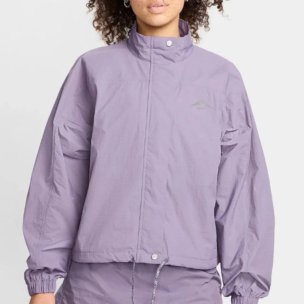 NWT Nike Trail Windbreaker Jacket Full Zip UPF 40+ Large